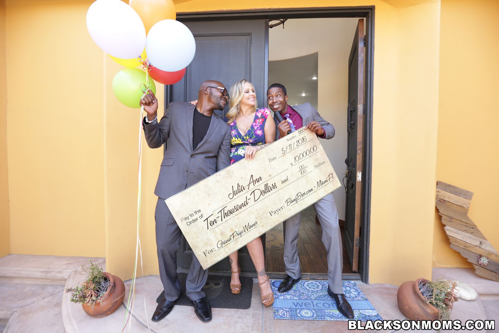Julia Ann Wins Three Big Prizes
