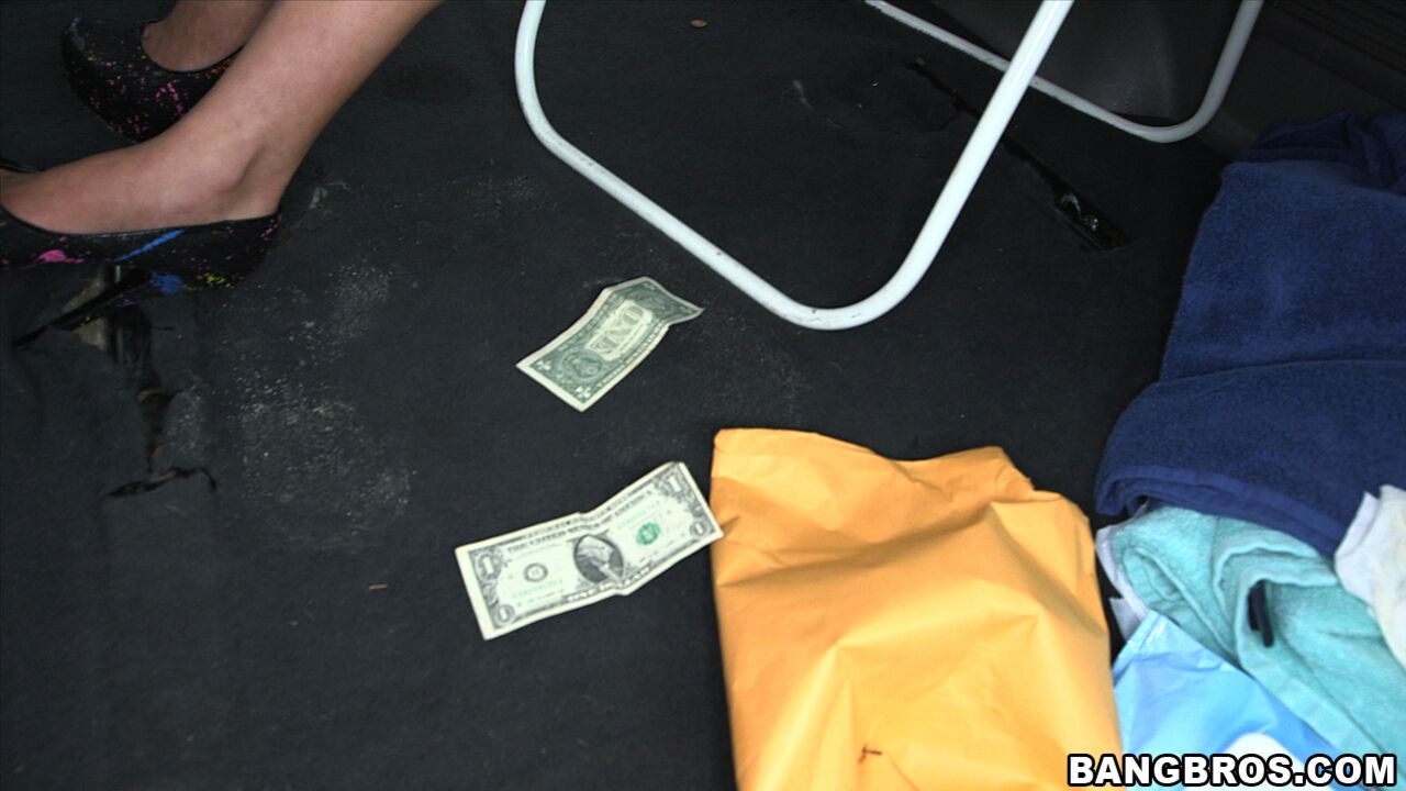 Latina amateur picked up from jail