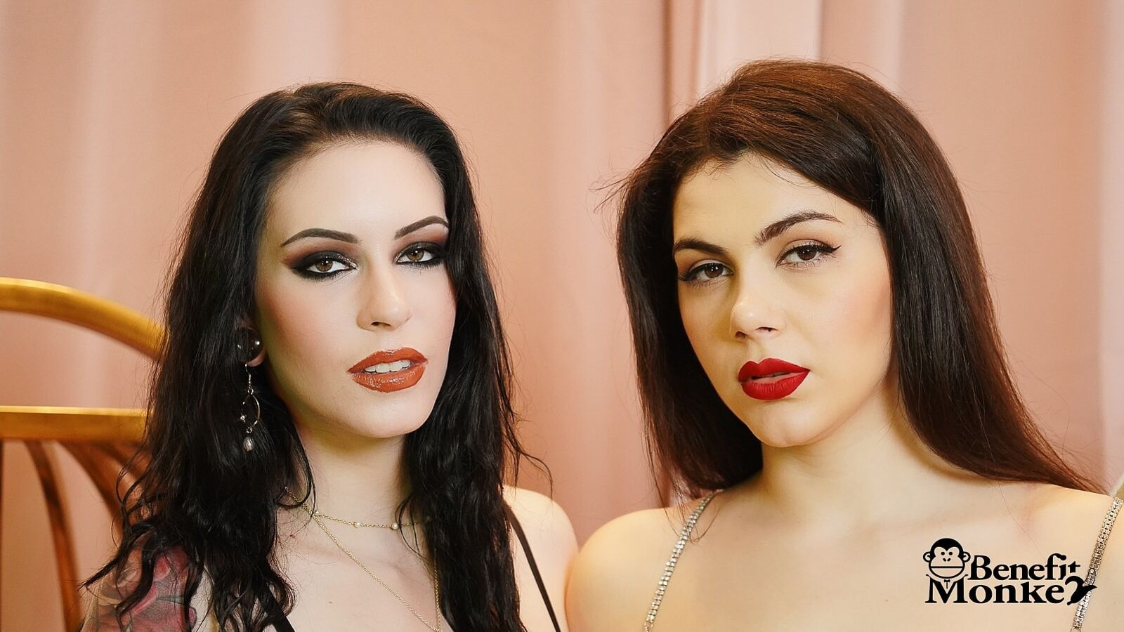 Bubble Trouble - Valentina Nappi and Anna DeVille