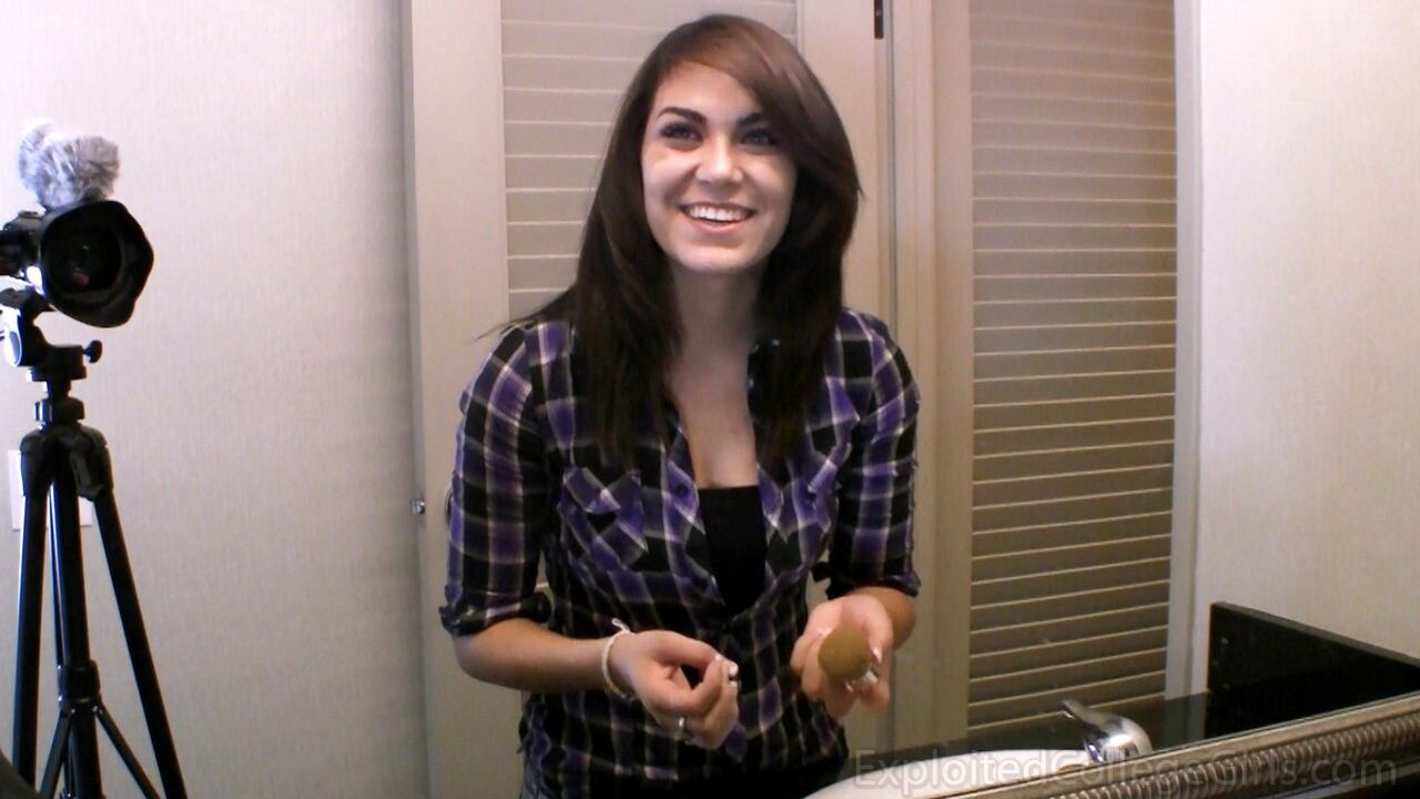 ASHLEY5056