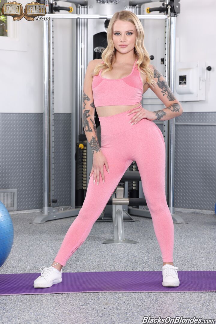 Paris White-BlacksOnBlondes 2609