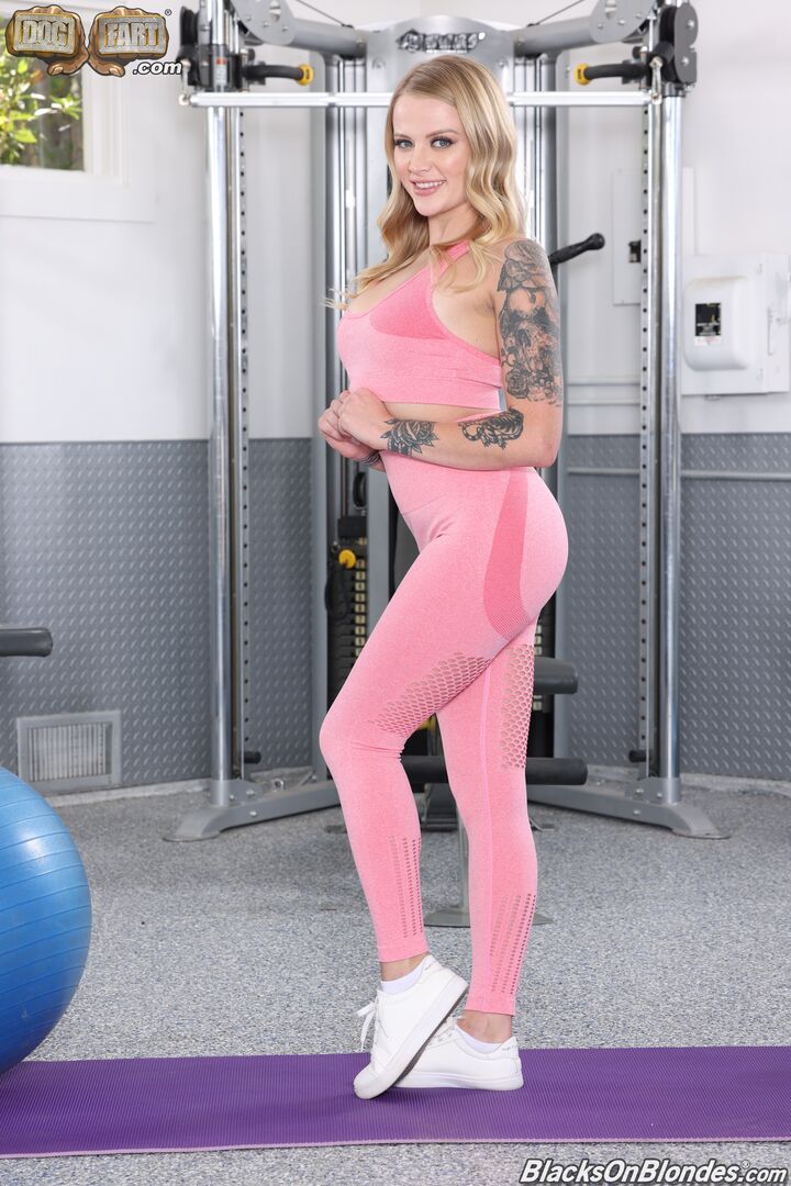 Paris White-BlacksOnBlondes 2609