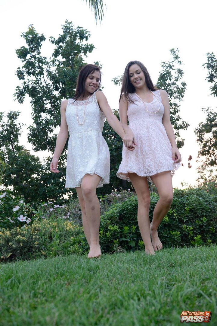 Hot lesbian sex in the garden