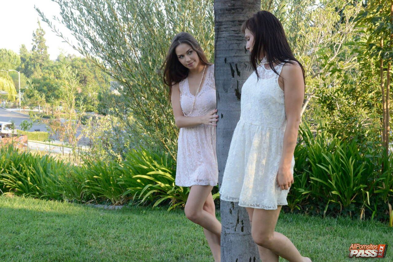 Hot lesbian sex in the garden