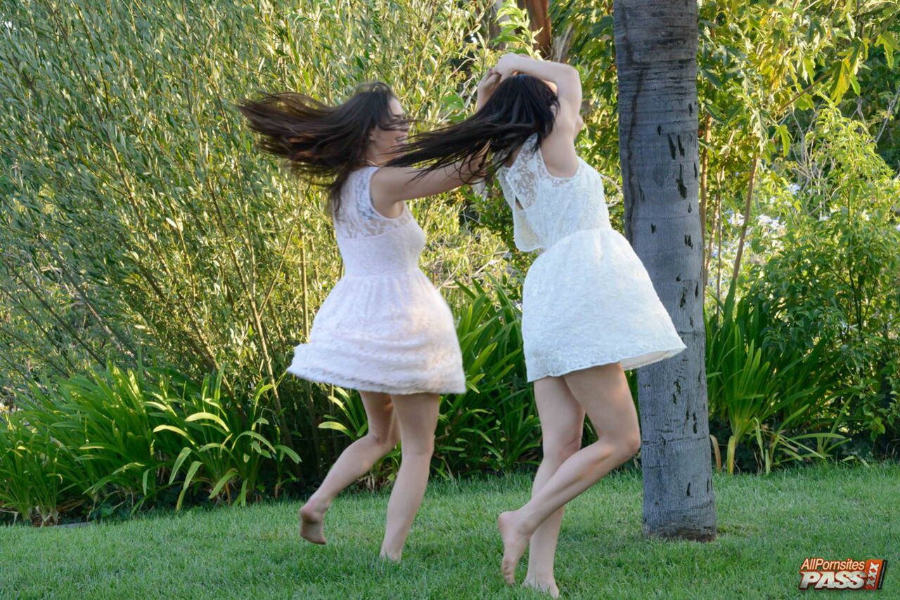 Hot lesbian sex in the garden