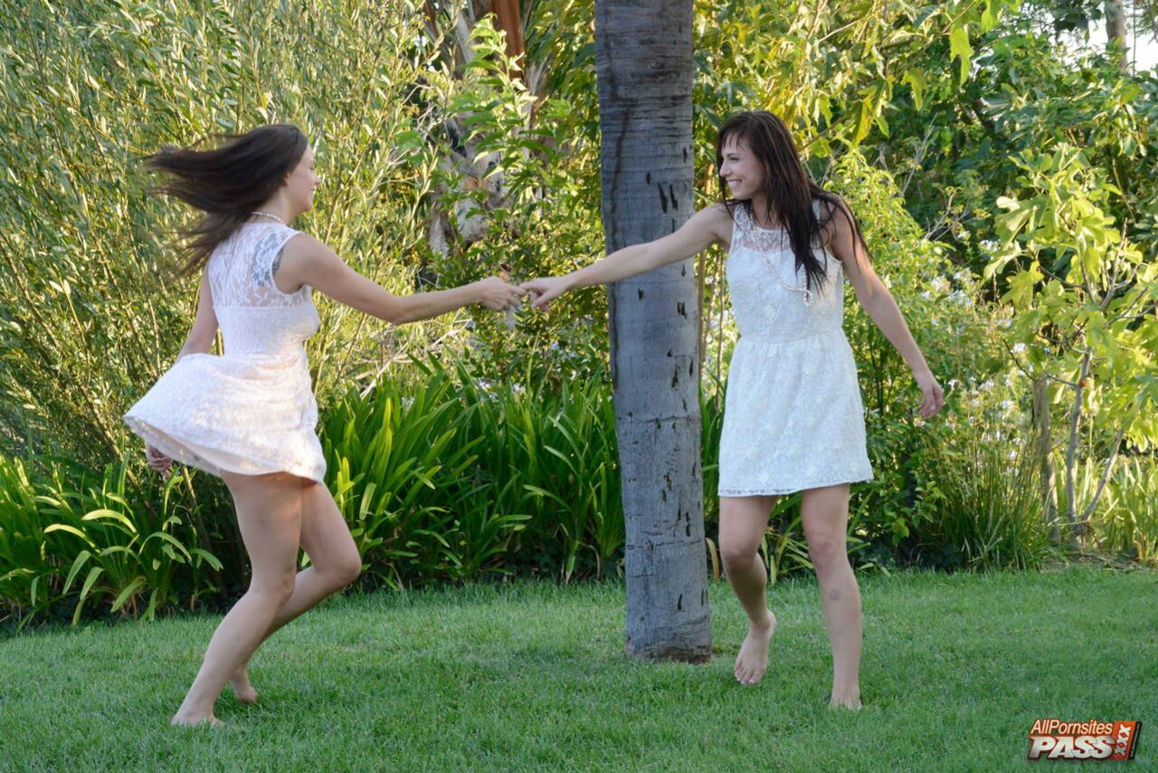 Hot lesbian sex in the garden