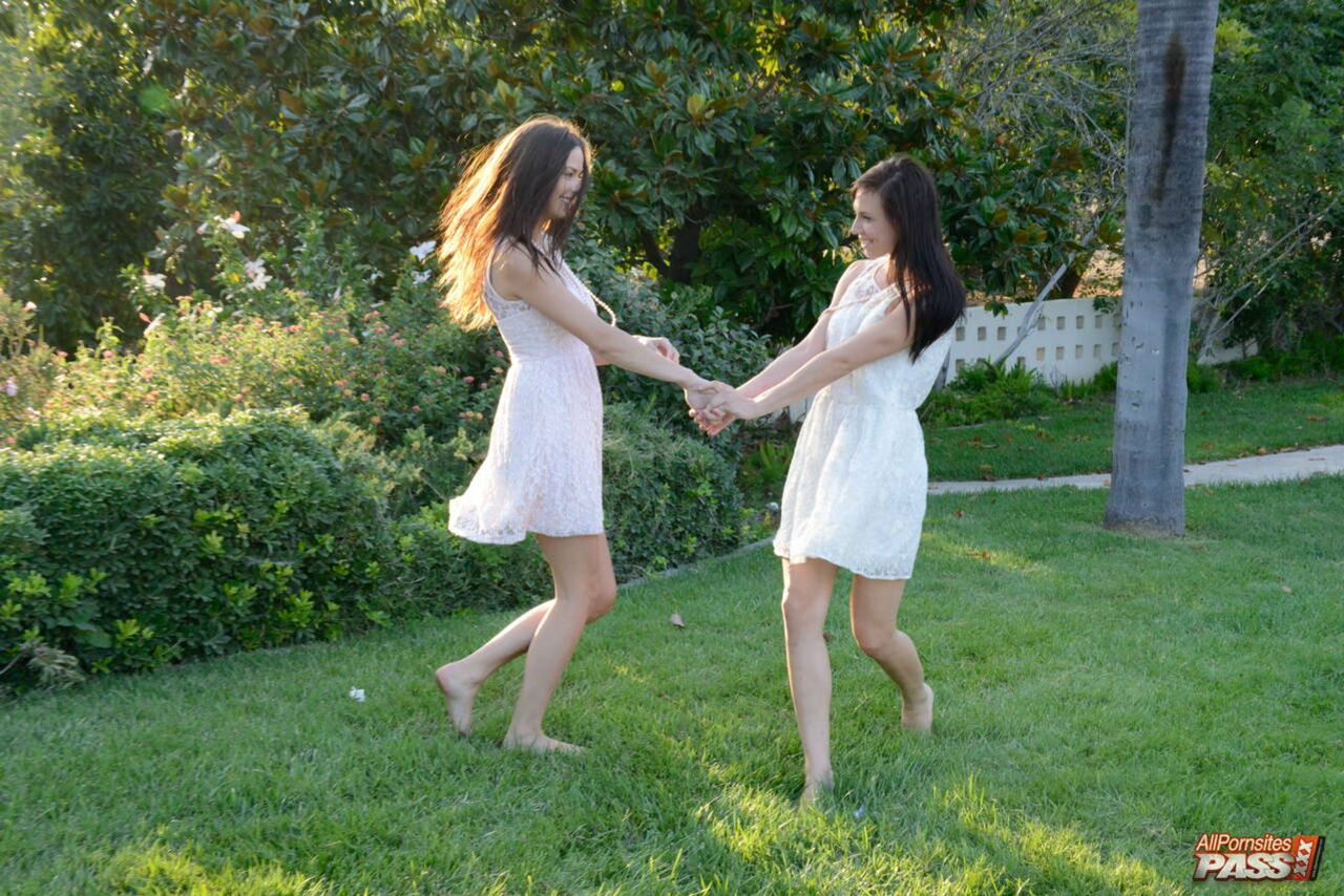 Hot lesbian sex in the garden