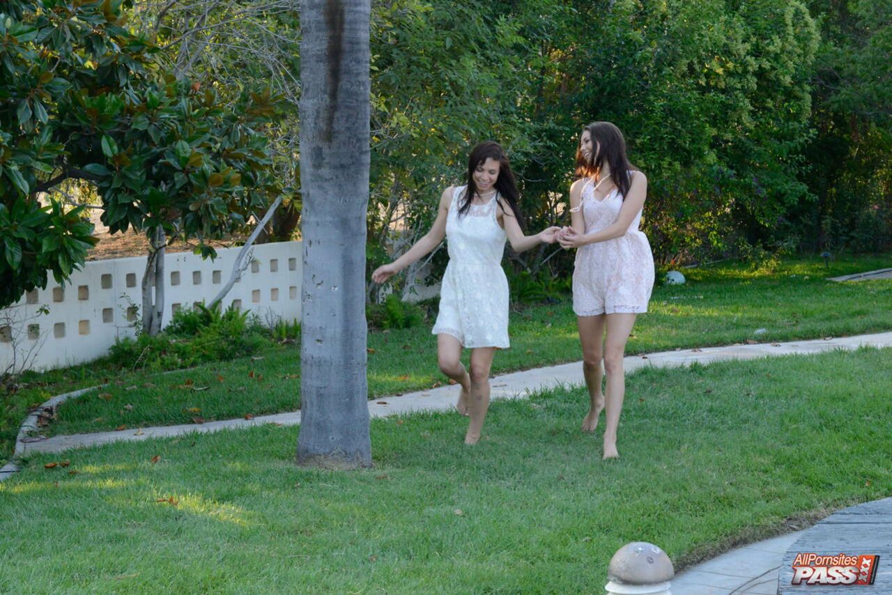 Hot lesbian sex in the garden