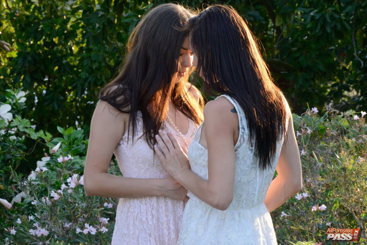 Hot lesbian sex in the garden