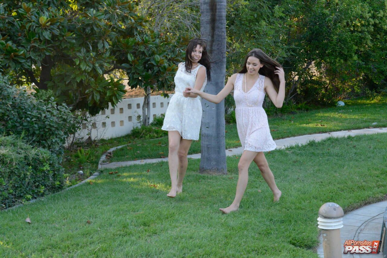 Hot lesbian sex in the garden