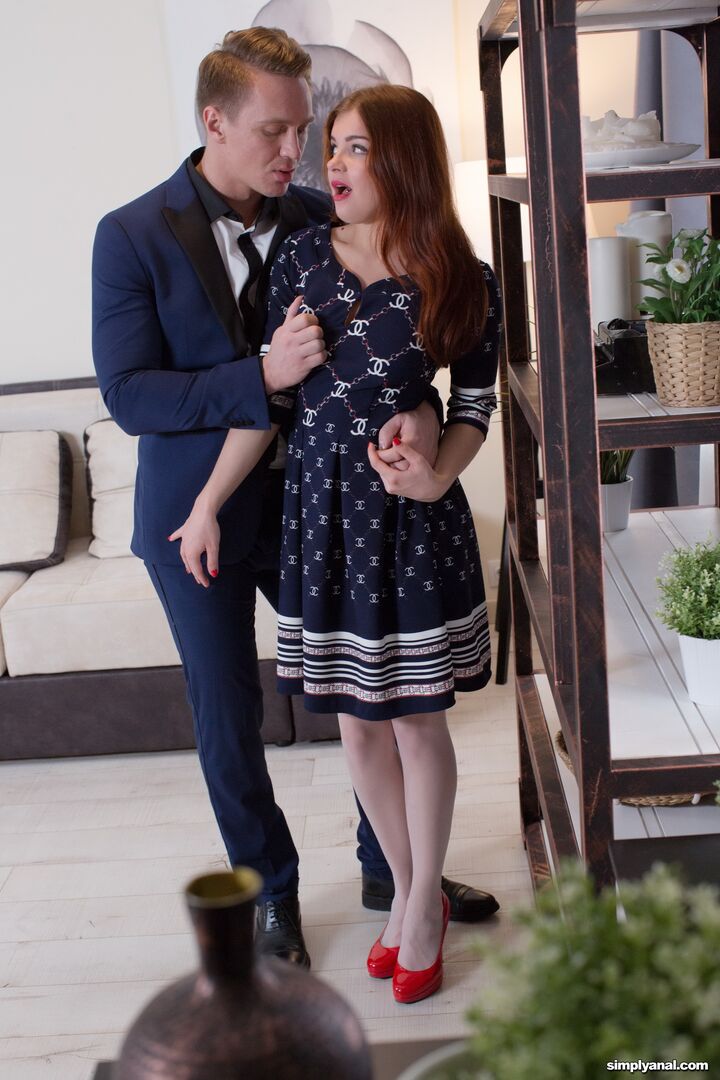 RENATA FOX — ASS FUCKED AND FACIALLED