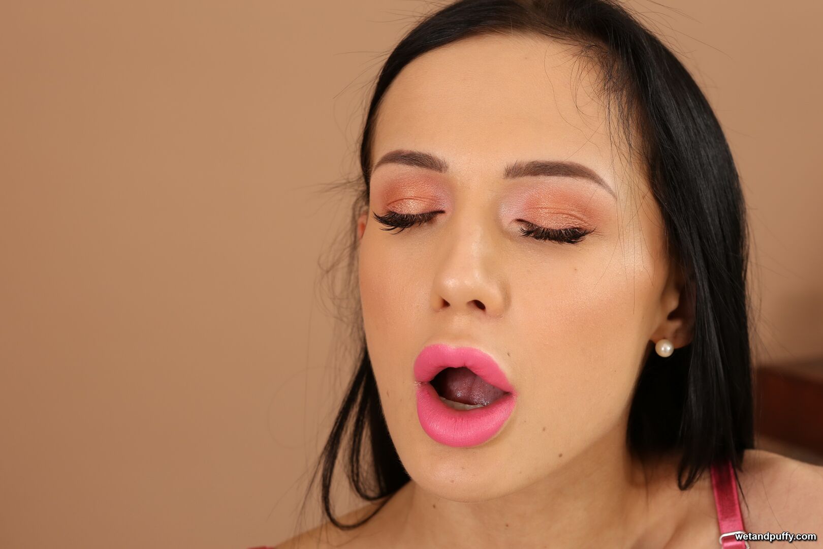 NICOL LOVE — PRETTY IN PINK