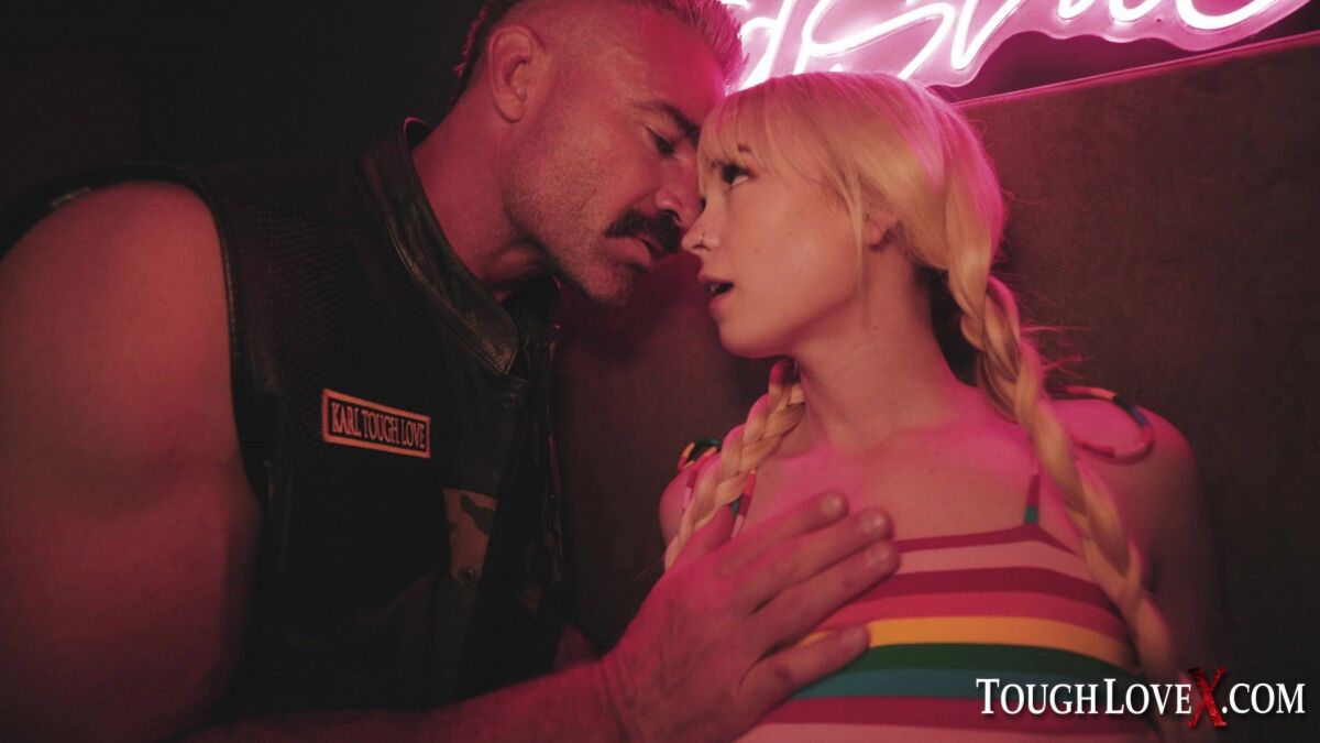 Lilly Bell - 3rd Wheel