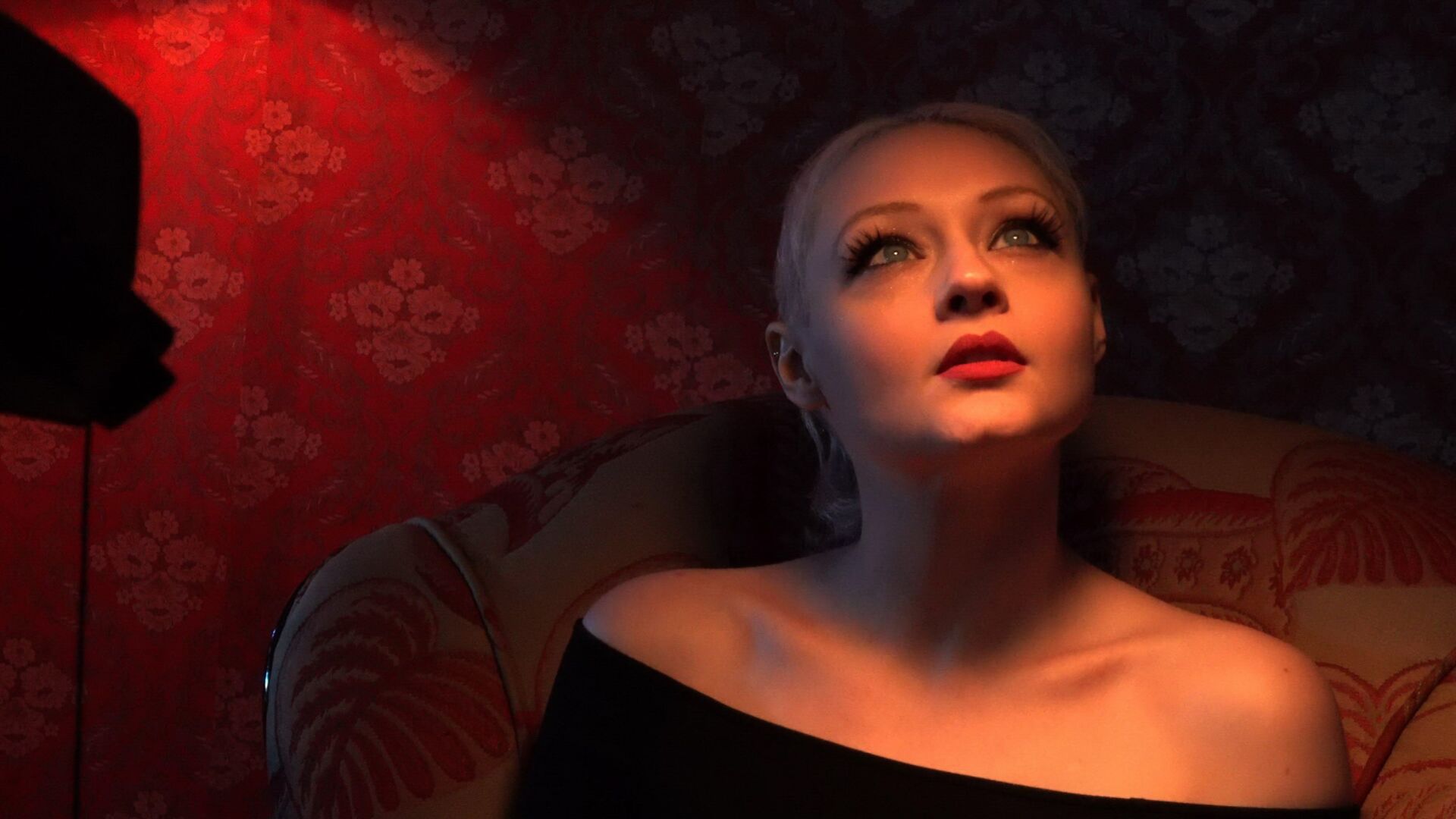 Naughty Blonde Arielle Aquinas Fucks Her Way to Stardom