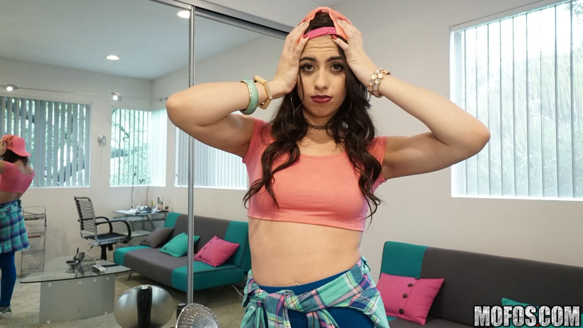 Desperate Hottie Twerks for Fame