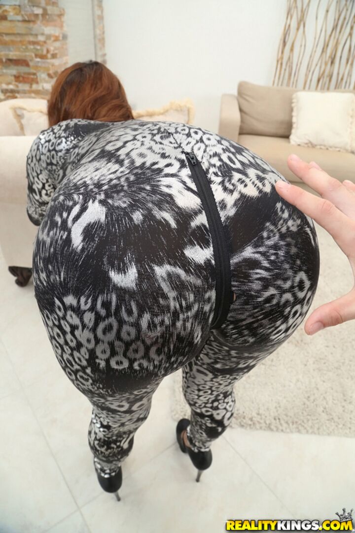 Here Cums Camilla