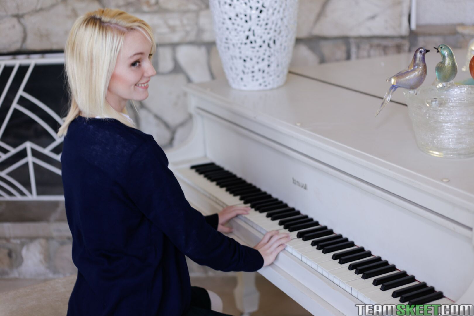 Piano Lesson Turns To Fucking Lessons
