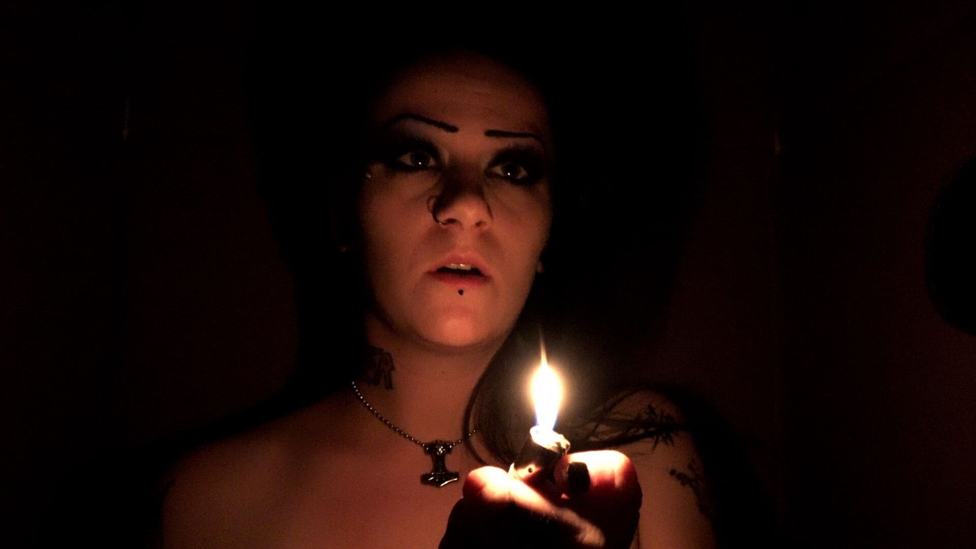 Alternative Chick Mallory Maneater Boxed and Blowbanged
