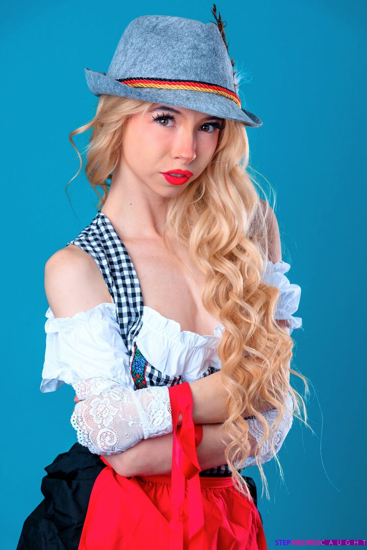 October 2022 Flavor Of The Month Kenzie Reeves - S21:E4