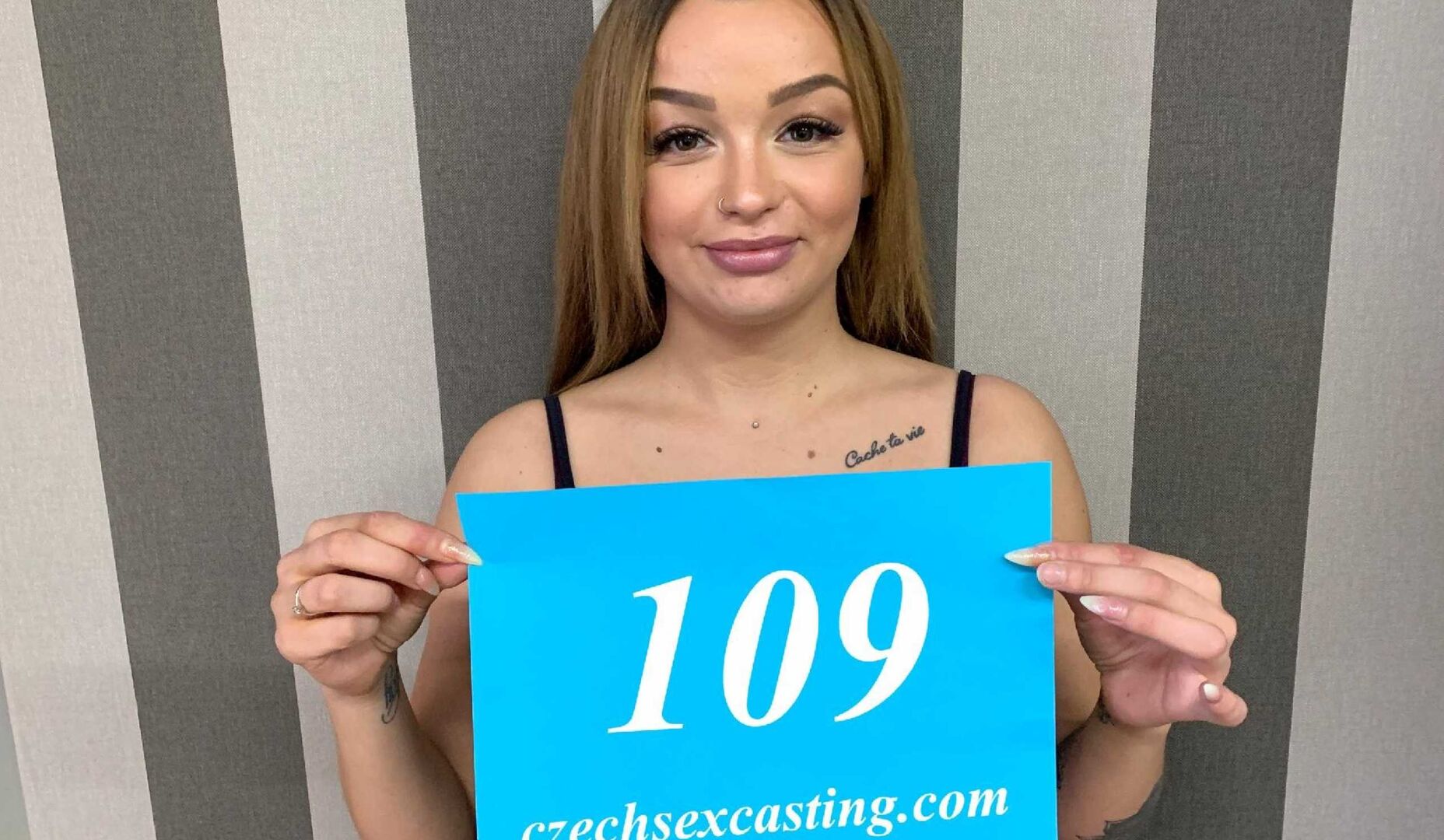 Daphne Klyde makes guy very hard in casting