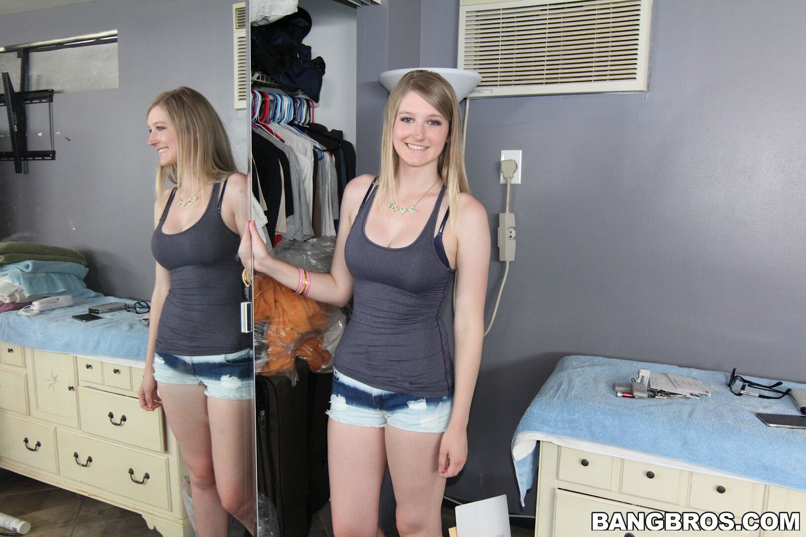 White Girl In Hot Interracial Sex
