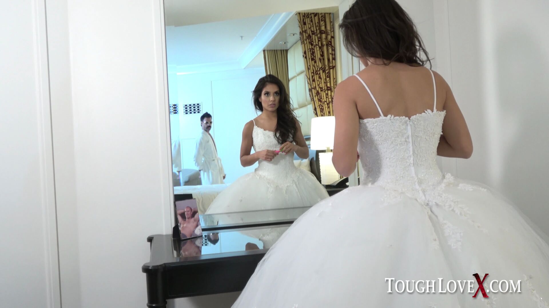 Jynx Maze Cheats Before Her Wedding