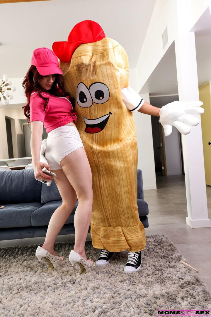 Stepmom Gets A Grand Slam - S18:E5