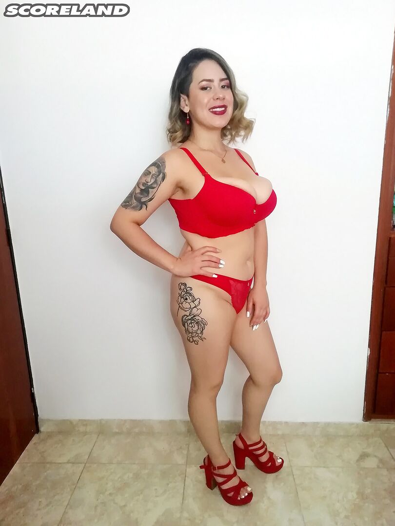 TIT-FUCKED & SUCKED BY SOFIA SANTANA