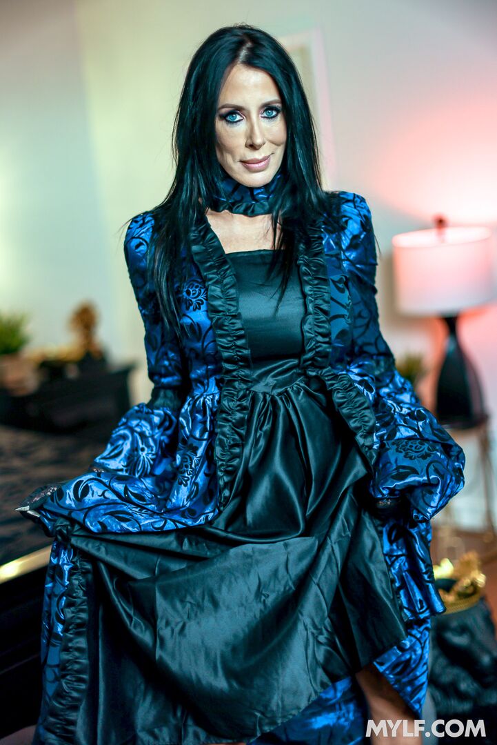 Sweet Vampiric Seduction