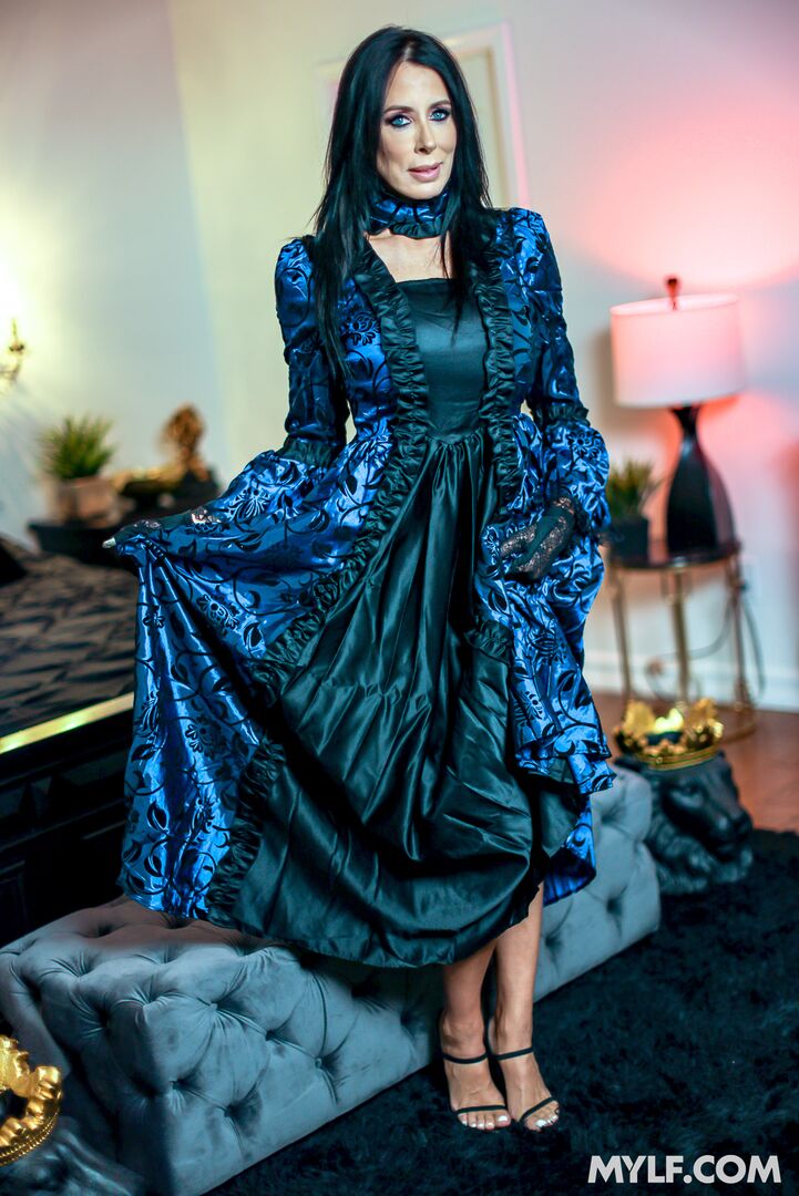 Sweet Vampiric Seduction
