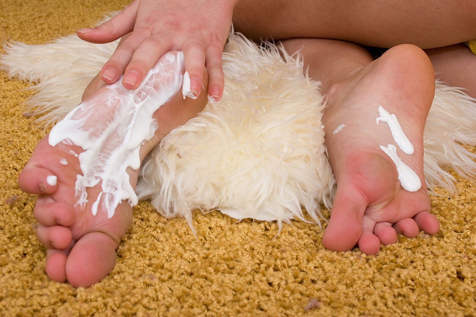 Budding Blonde Teen Gives Erotic Feet Show...