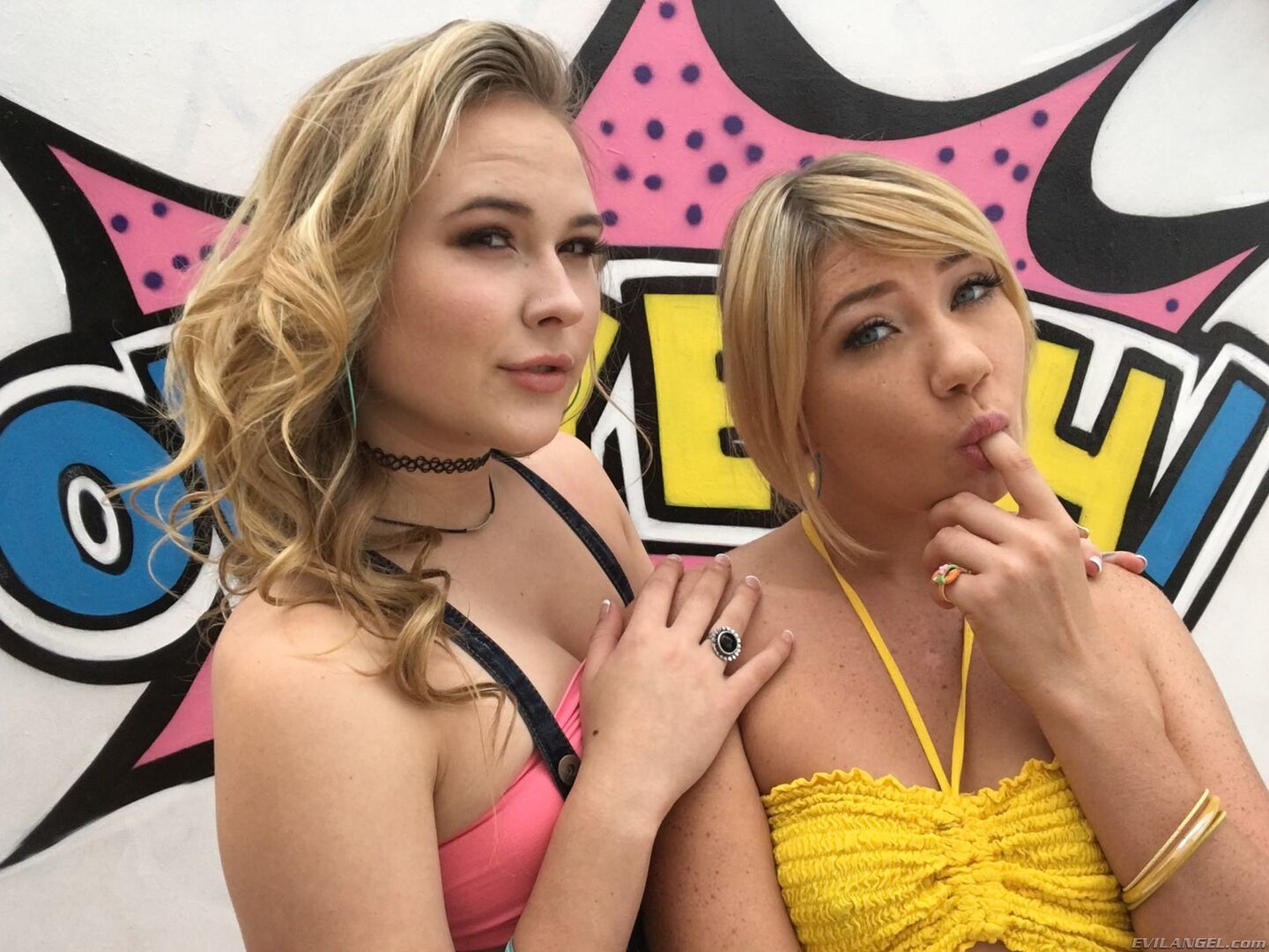 Zelda & Alyssa's Anal Foodstuffs 3-Way