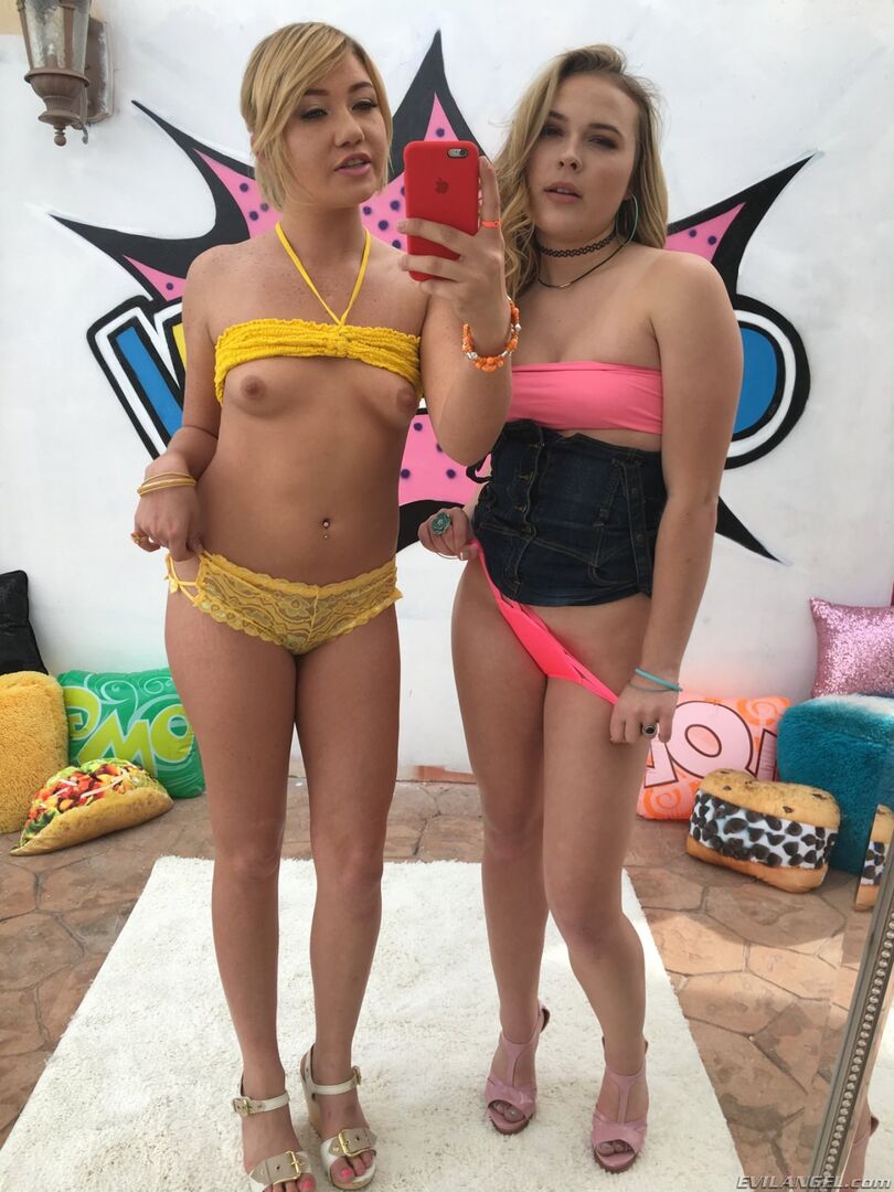 Zelda & Alyssa's Anal Foodstuffs 3-Way