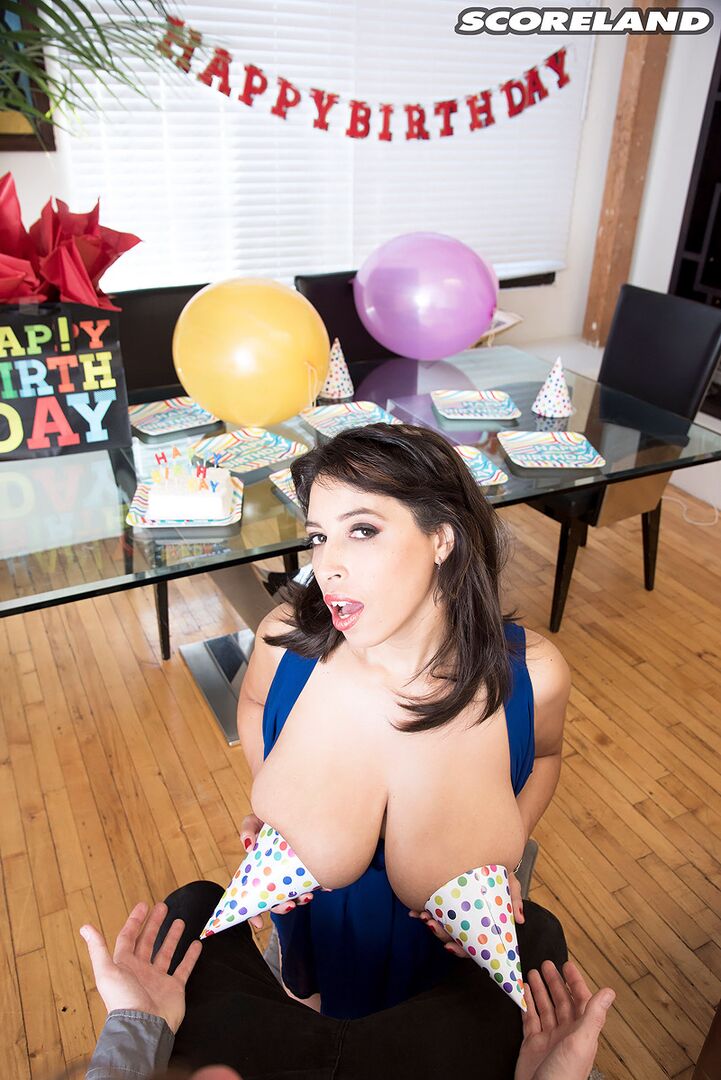 BANGIN' BIRTHDAY 3110