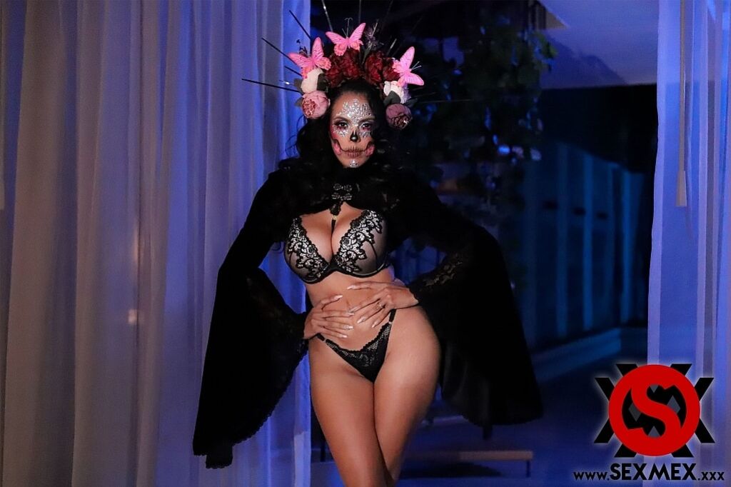 DAY OF THE DEATH . KATRINA MORENO