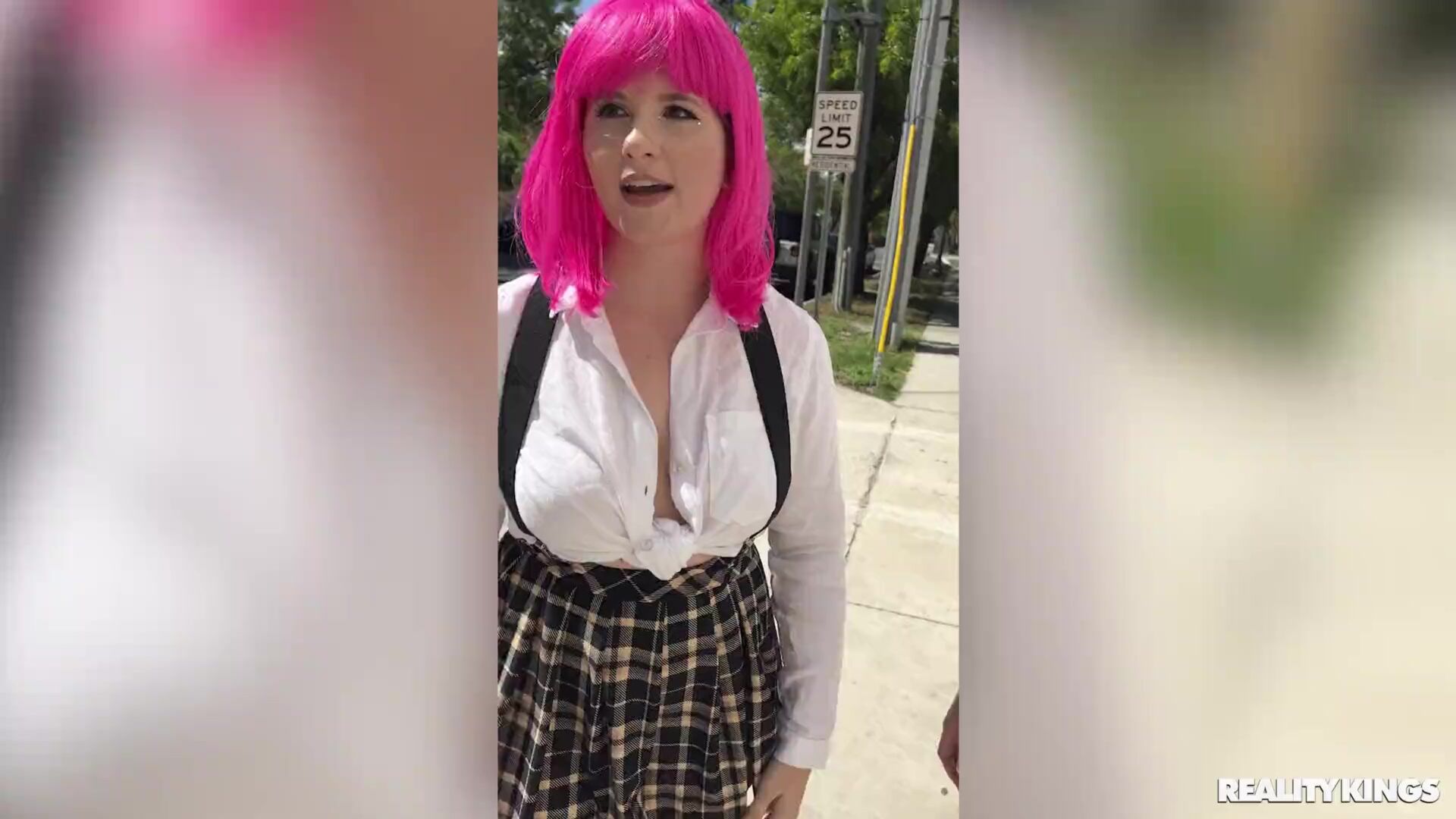 Who's The Sexier Cosplayer?