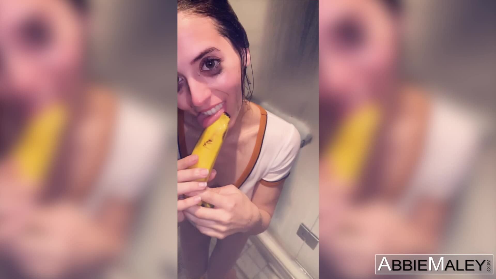 Abbie Maley and Riley Reid: Banana Sucking Sluts