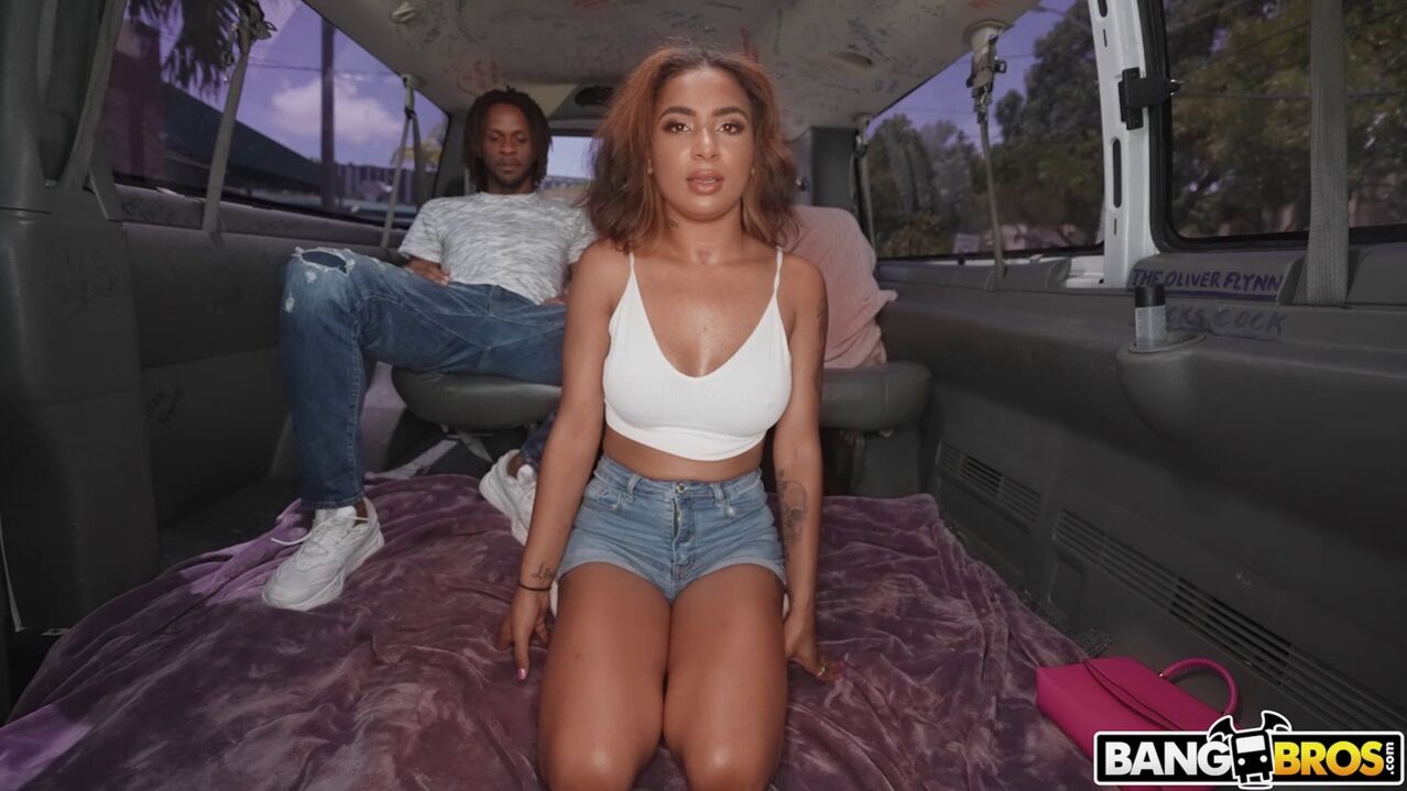 Babi Fucks In Bus For Money