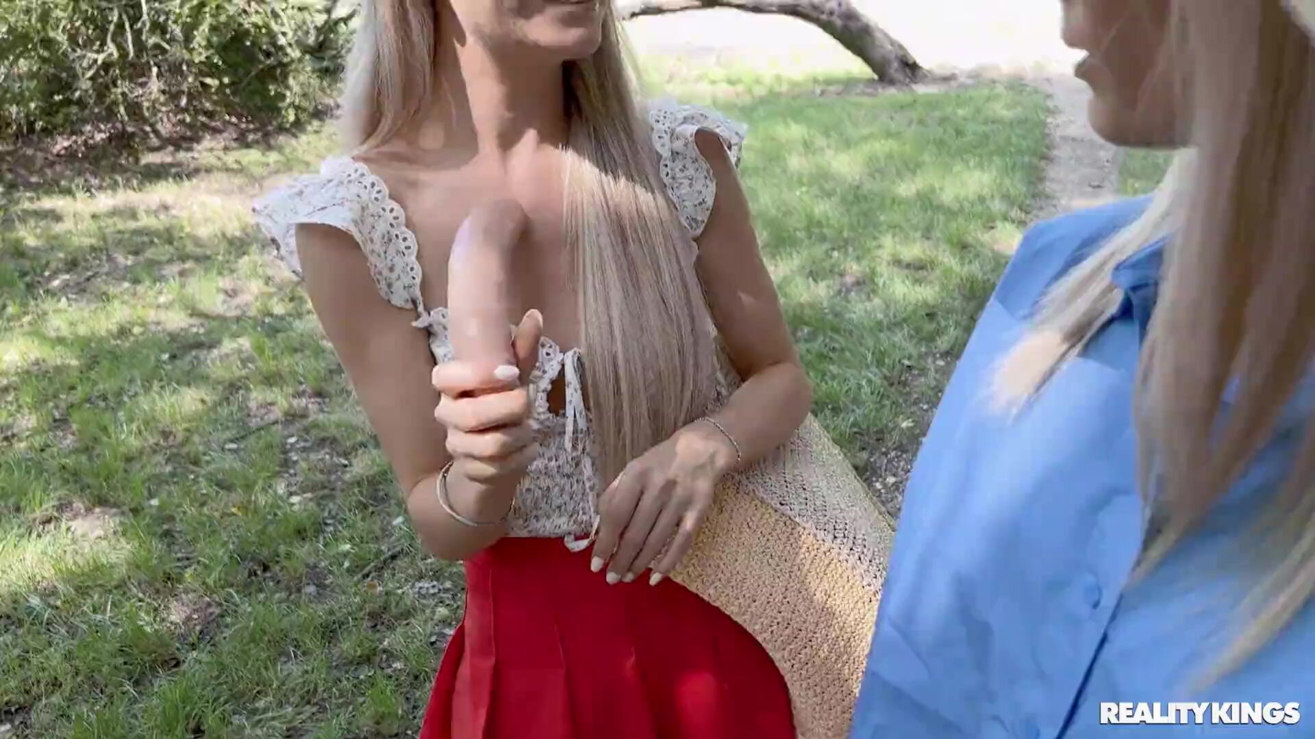 Fidget Spinning With The Oily Anal Lover