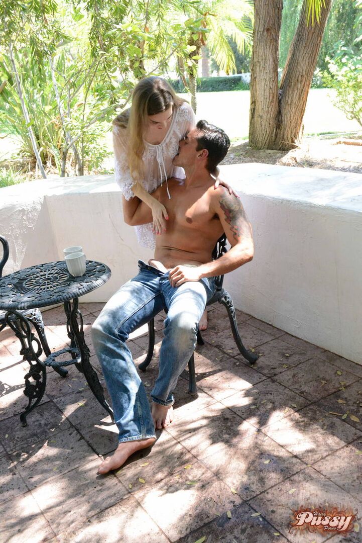 Hirsute babe doing it outside