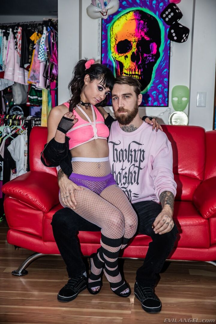 Ropebaby's Kinky Hardcore Hookup