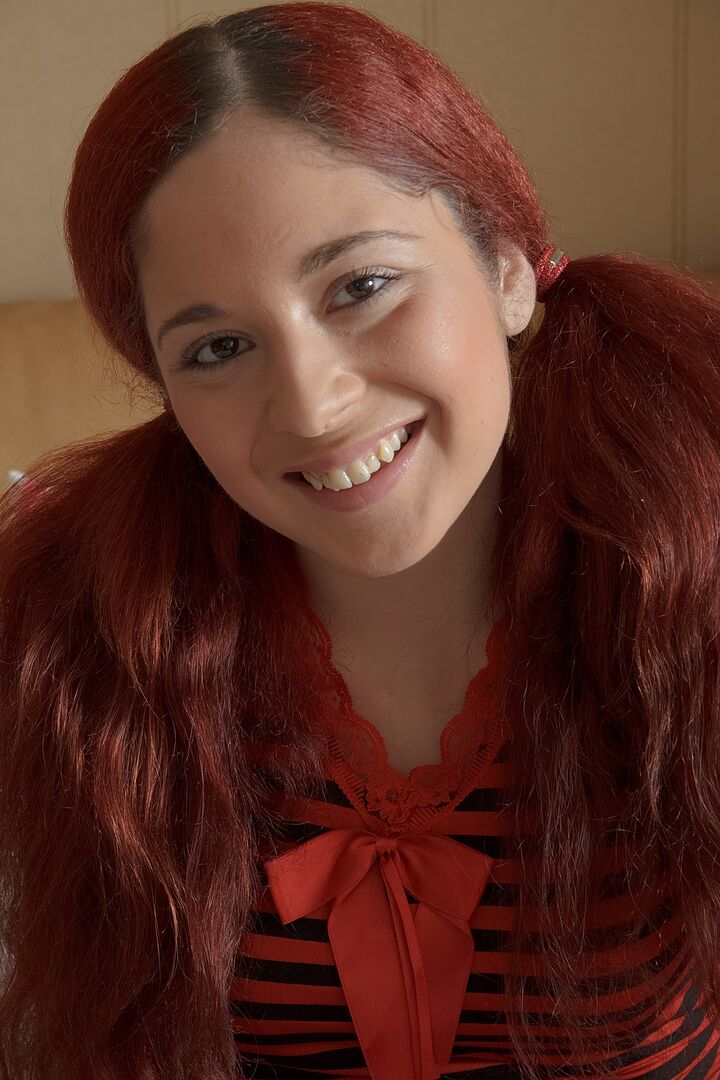 Morning Sex is the Best with Horny Teen Willow!