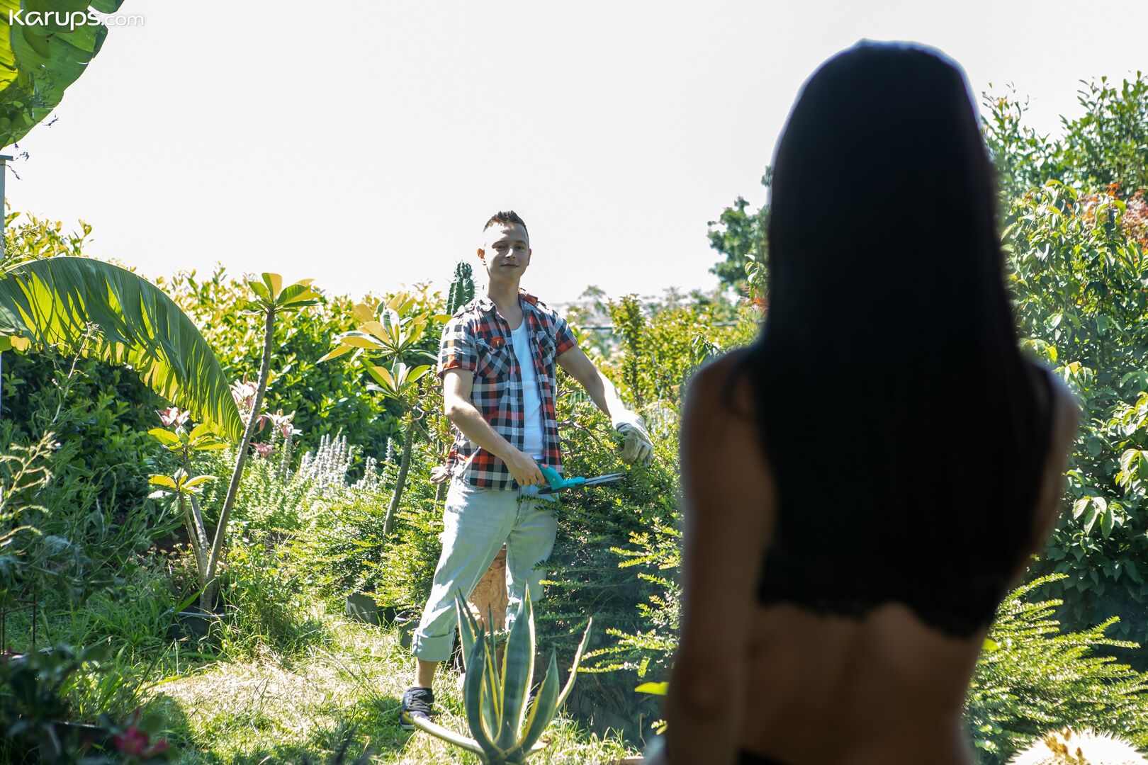 THE GARDENER'S HOE
