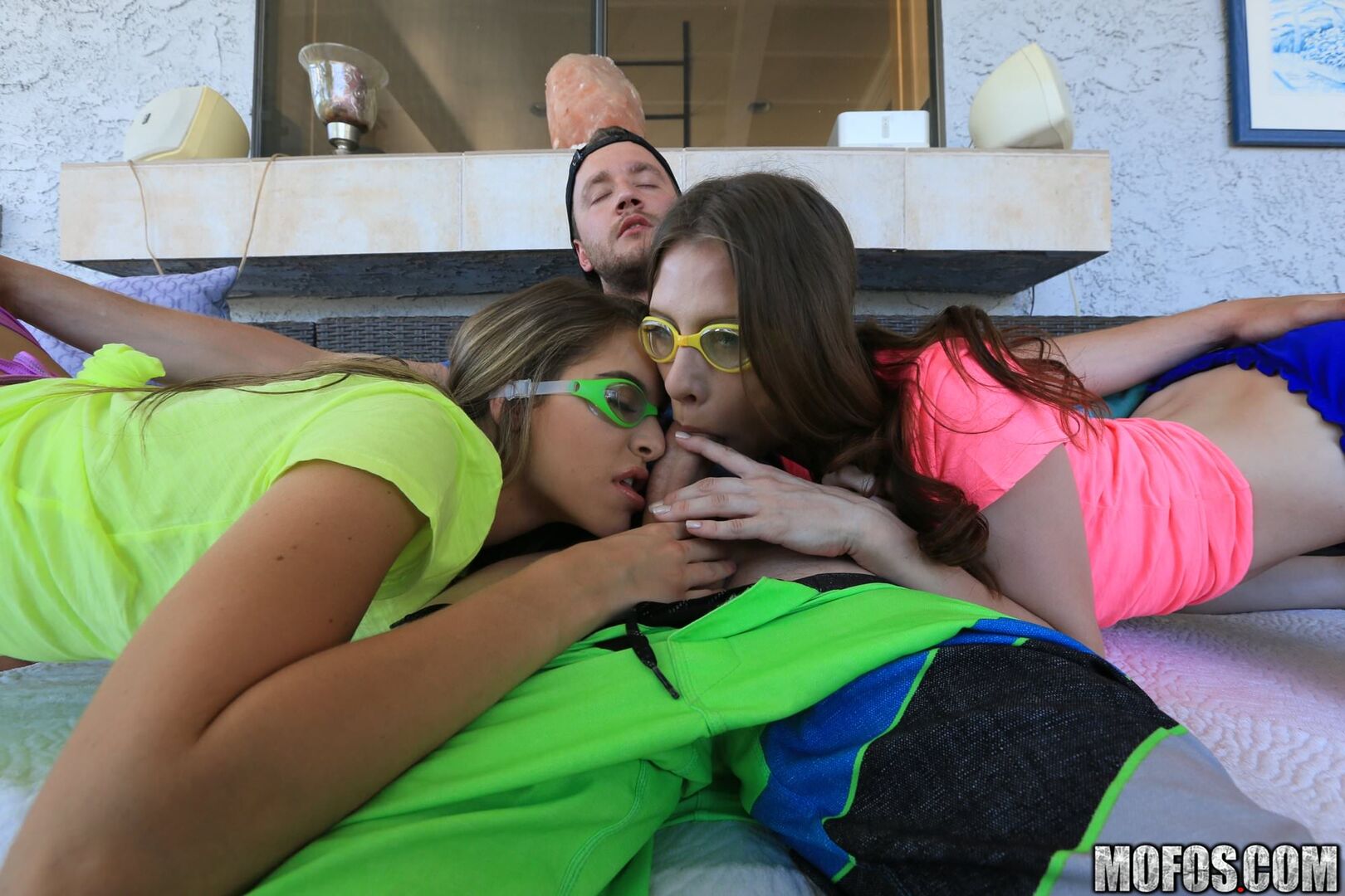 Two Bikini Babes Share a Boyfriend