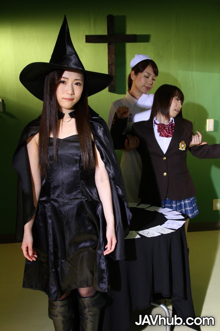 Mao Sena, Miharu Kai, Minami Shinjyo, Yuko Koda, Mayoi Sakuya 1