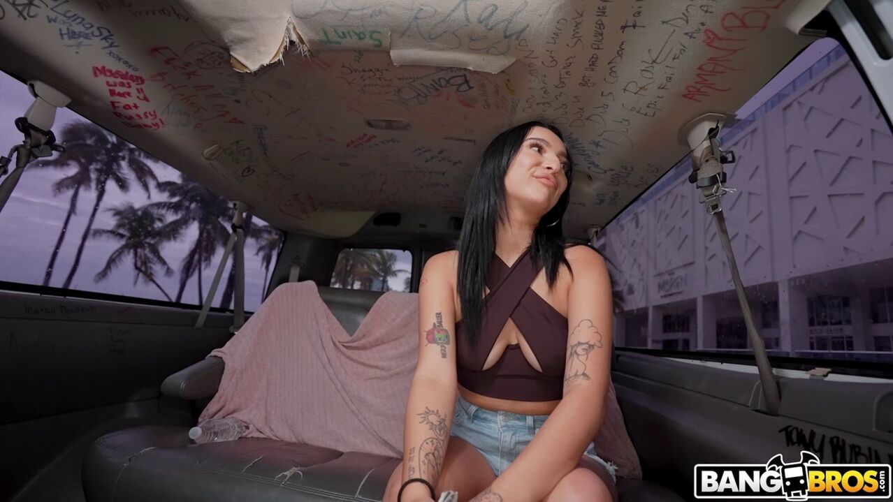 Penis Icing On Her Pussy