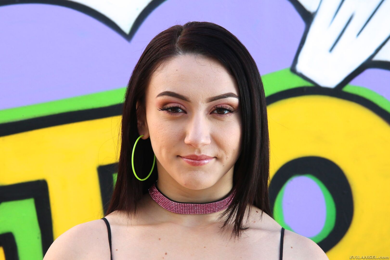 Big-Assed Mandy's Gape-Farting Sodomy