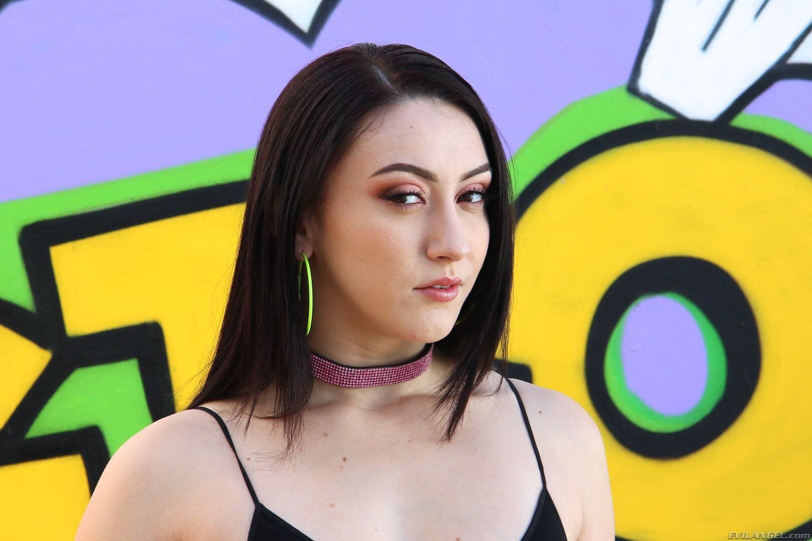 Big-Assed Mandy's Gape-Farting Sodomy