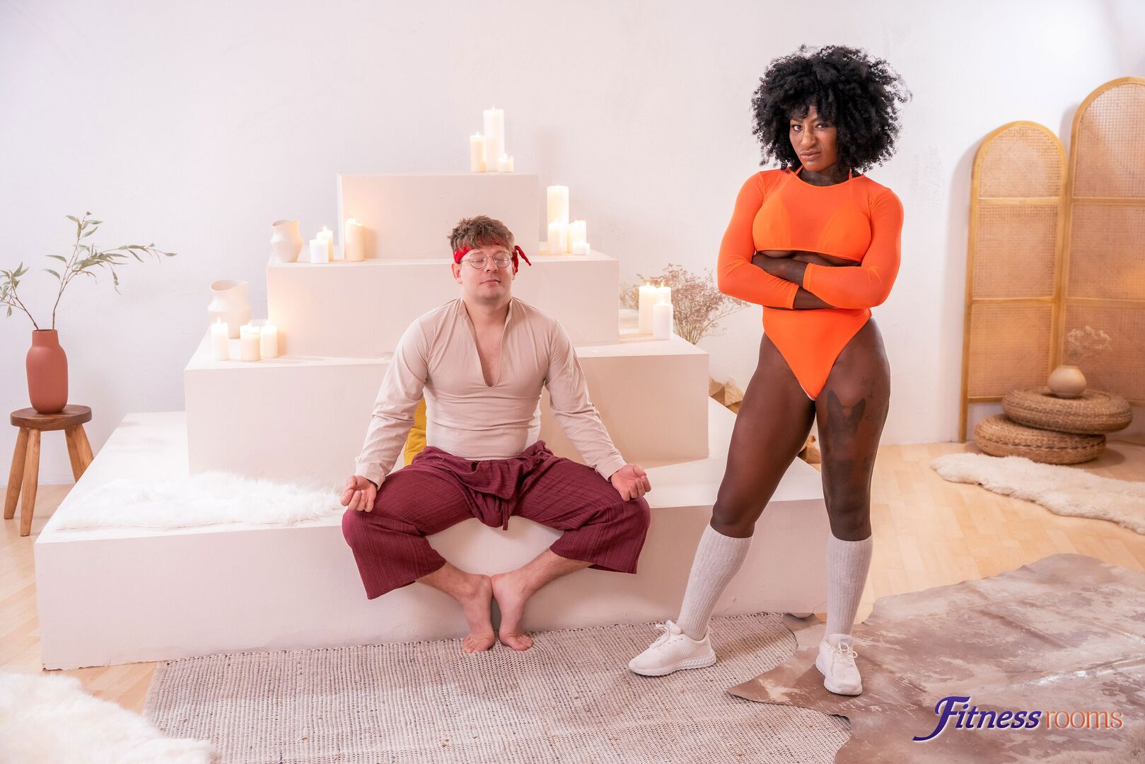 Zen master makes black pussy squirt