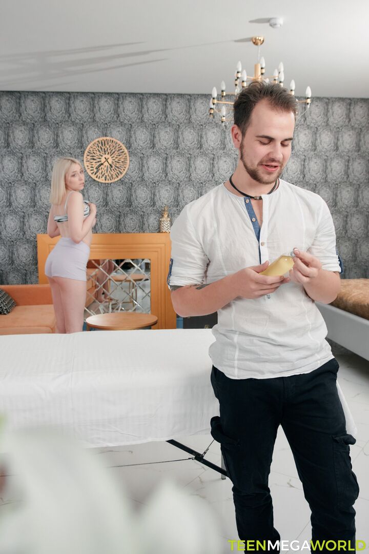 Hard sex at full-body massage